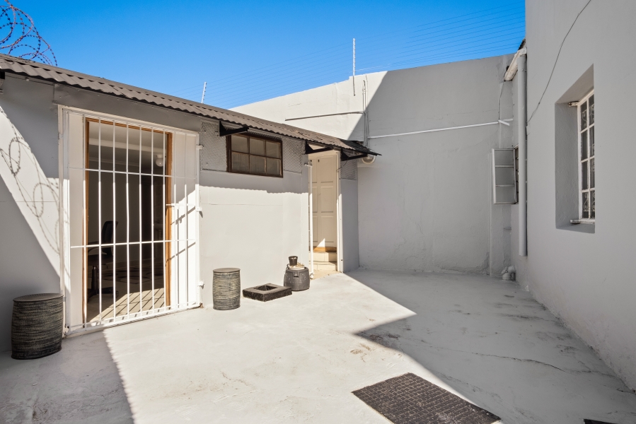 To Let 9 Bedroom Property for Rent in Observatory Western Cape